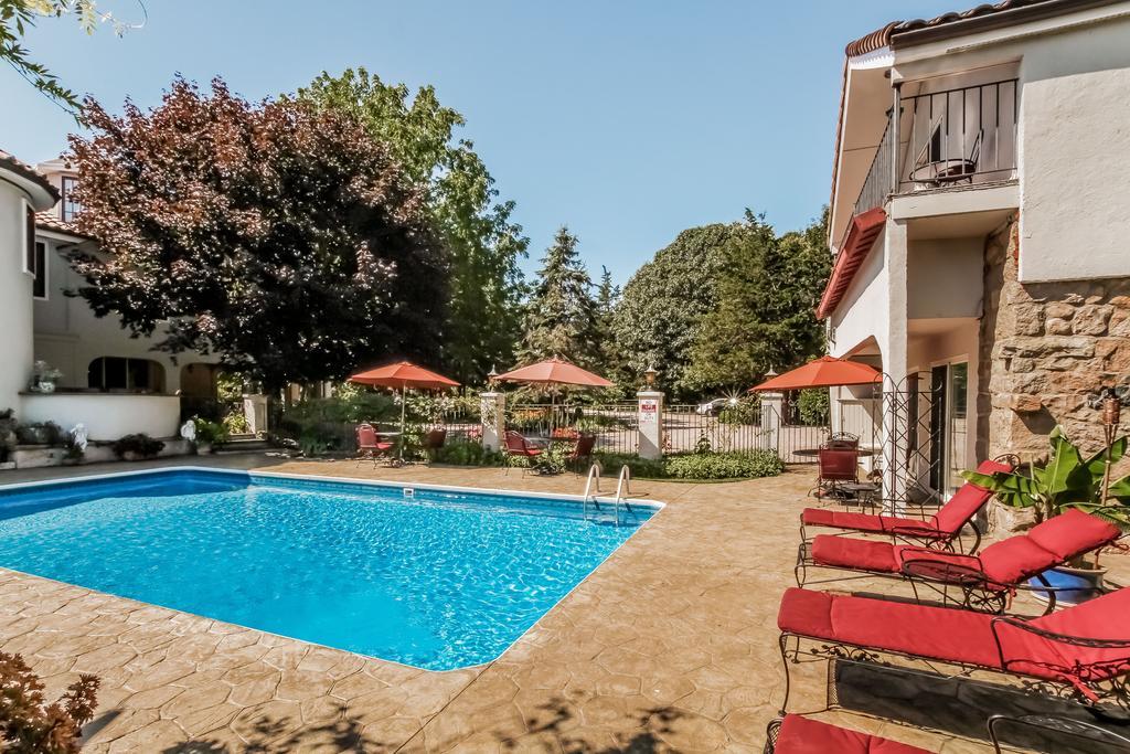 The Villa Bed And Breakfast Westerly Exterior foto